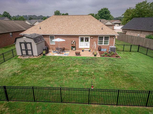 9239 Southport Drive, Evansville, IN 47711