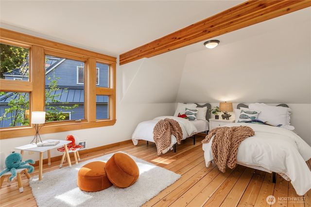 6420 NE Tara Lane, Bainbridge Island, WA 98110