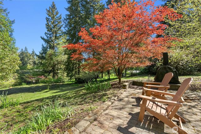 6420 NE Tara Lane, Bainbridge Island, WA 98110