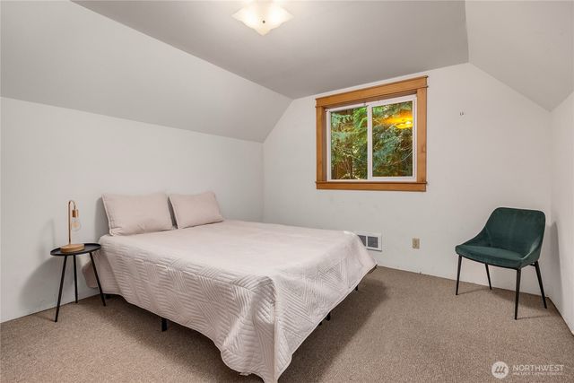6420 NE Tara Lane, Bainbridge Island, WA 98110