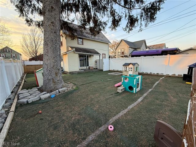 434 E 4th Street, Dover, OH 44622