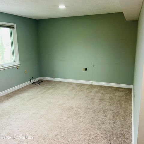316 Burntwood Trail, Toms River, NJ 08753