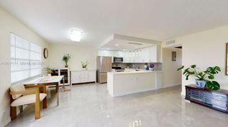 325 Wellington G G, West Palm Beach, FL 33417