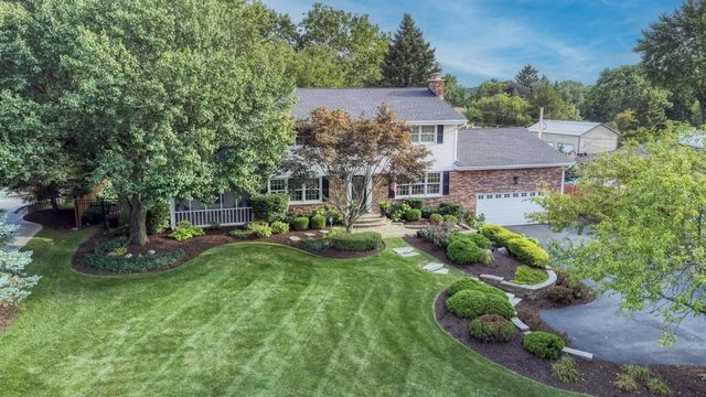 22W425 Broker Road, Medinah, IL 60157