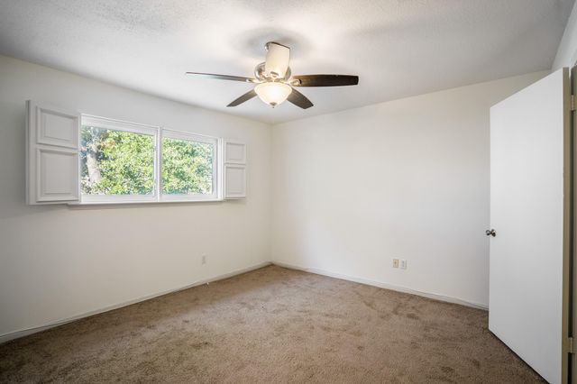 4020 Roseland Street, Houston, TX 77006