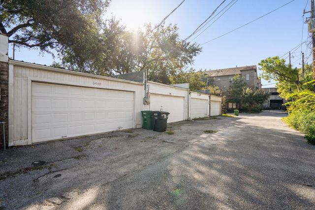 4020 Roseland Street, Houston, TX 77006