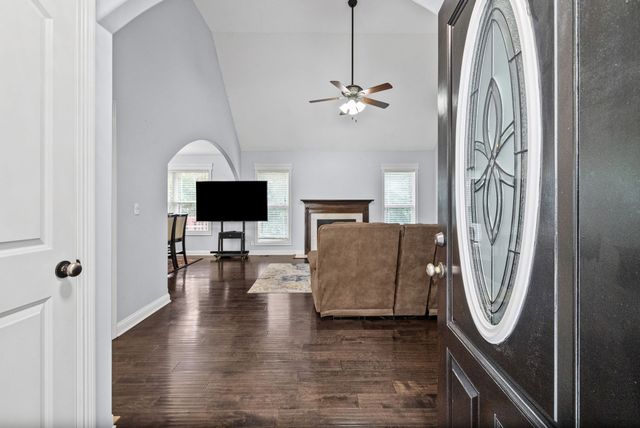 538 Current Rd, Clarksville, TN 37040
