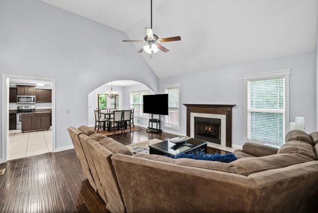 538 Current Rd, Clarksville, TN 37040