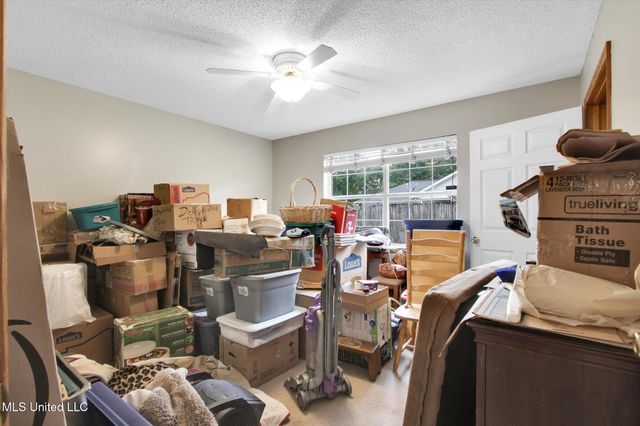 8809 Old Walnut Road, Ocean Springs, MS 39564