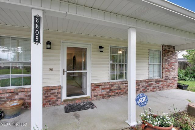 8809 Old Walnut Road, Ocean Springs, MS 39564