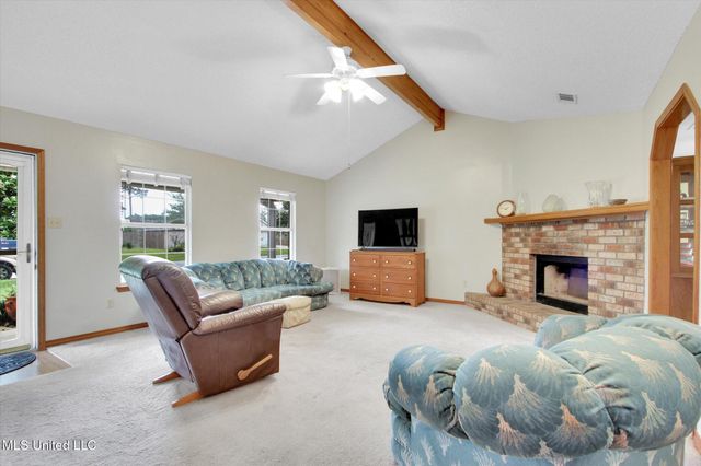 8809 Old Walnut Road, Ocean Springs, MS 39564