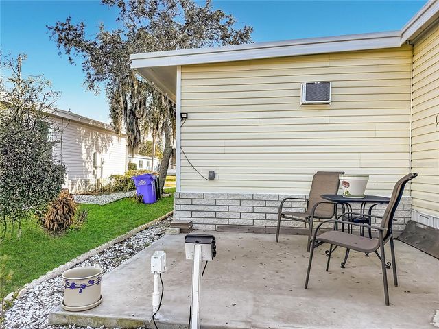 3016 MANATEE ROAD, Tavares, FL 32778