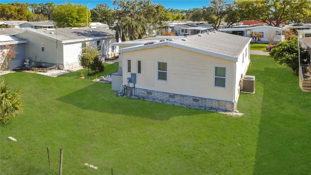 3016 MANATEE ROAD, Tavares, FL 32778