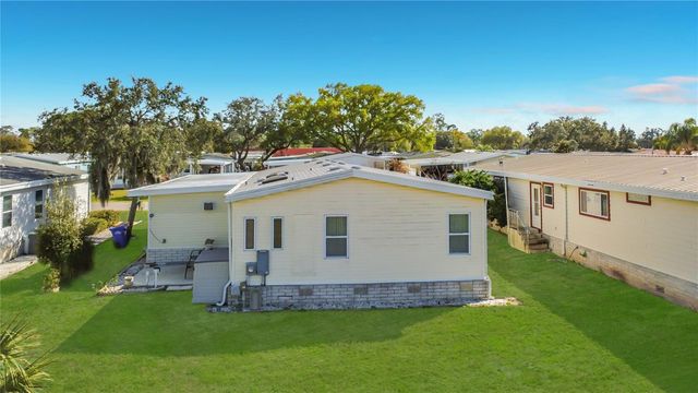 3016 MANATEE ROAD, Tavares, FL 32778