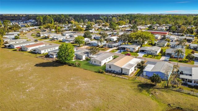 3016 MANATEE ROAD, Tavares, FL 32778