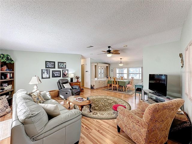 3016 MANATEE ROAD, Tavares, FL 32778