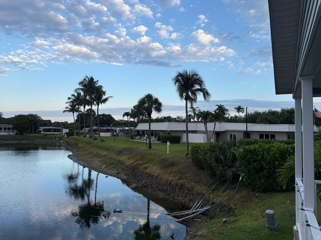 6881 NW 43rd Terrace, Coconut Creek, FL 33073