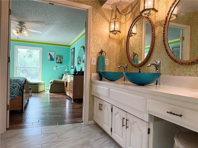 12809 Rickey Road, Kansas City, MO 64133