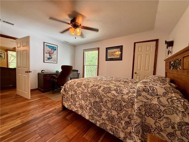 12809 Rickey Road, Kansas City, MO 64133