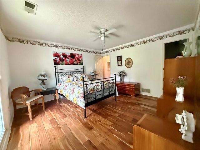 12809 Rickey Road, Kansas City, MO 64133