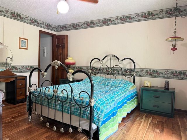 12809 Rickey Road, Kansas City, MO 64133