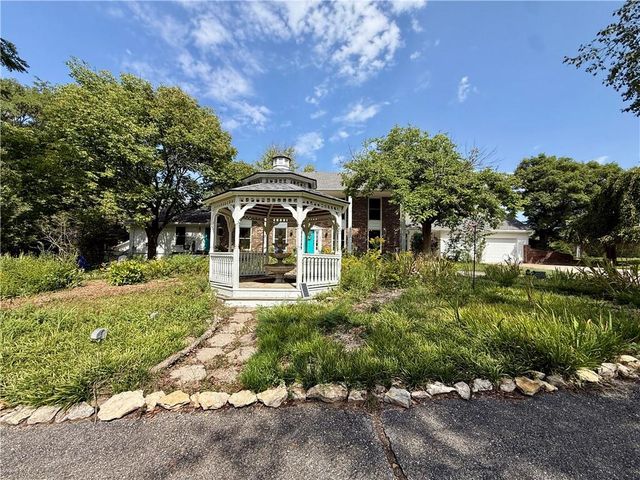 12809 Rickey Road, Kansas City, MO 64133