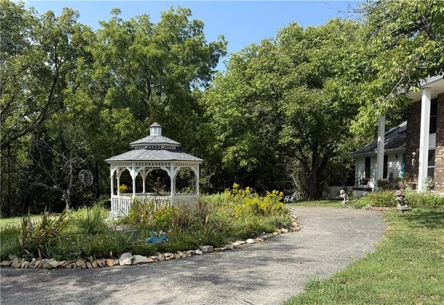 12809 Rickey Road, Kansas City, MO 64133