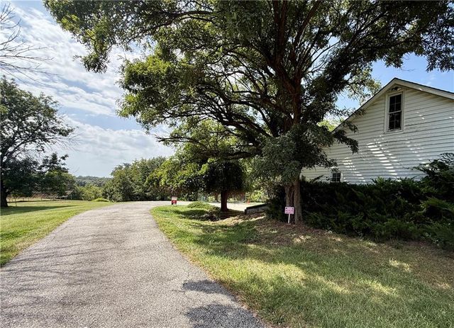 12809 Rickey Road, Kansas City, MO 64133
