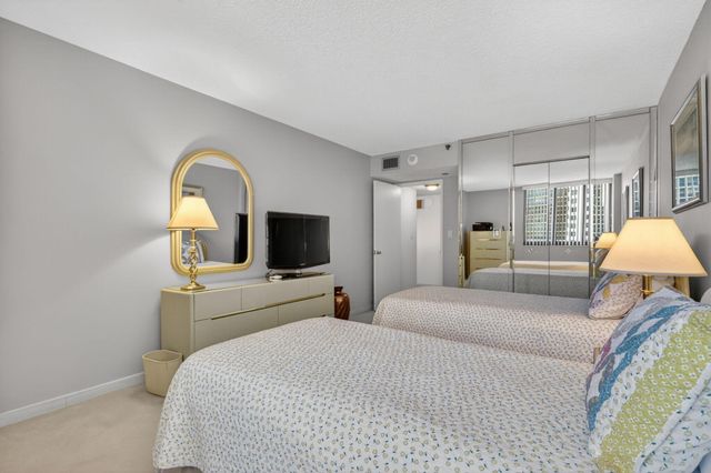 3420 S Ocean Boulevard 9r, Highland Beach, FL 33487