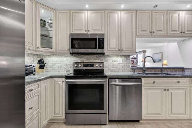 3420 S Ocean Boulevard 9r, Highland Beach, FL 33487