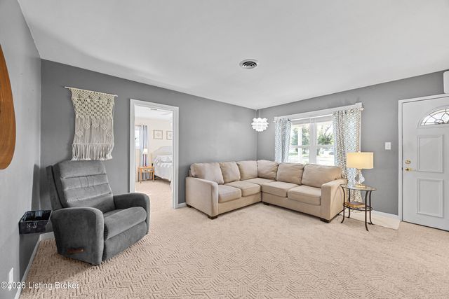 10014 Amrona Ave, Louisville, KY 40272