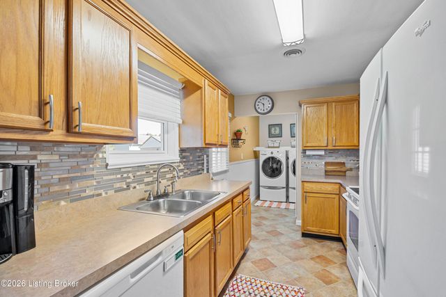 10014 Amrona Ave, Louisville, KY 40272