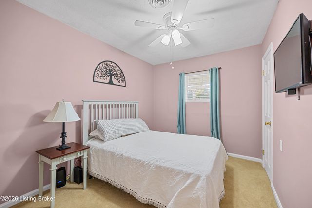 10014 Amrona Ave, Louisville, KY 40272