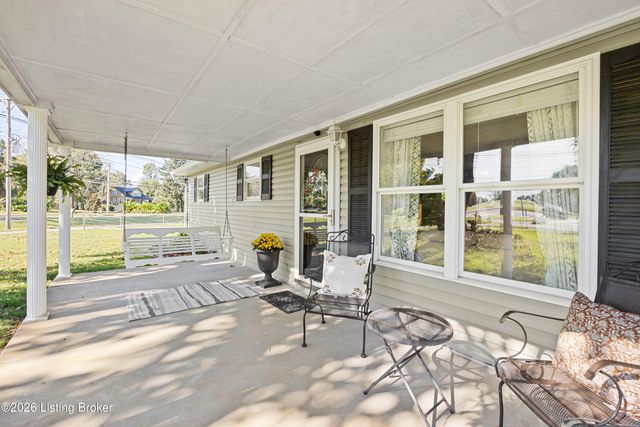 10014 Amrona Ave, Louisville, KY 40272
