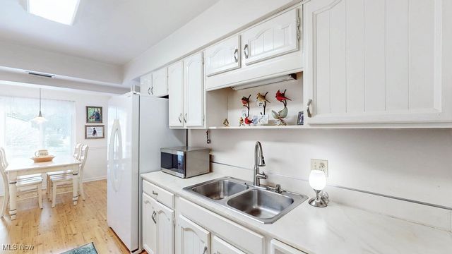 171 Court Drive 301, Fairlawn, OH 44333