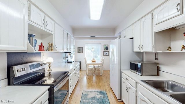 171 Court Drive 301, Fairlawn, OH 44333