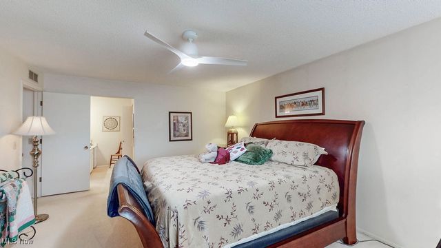 171 Court Drive 301, Fairlawn, OH 44333