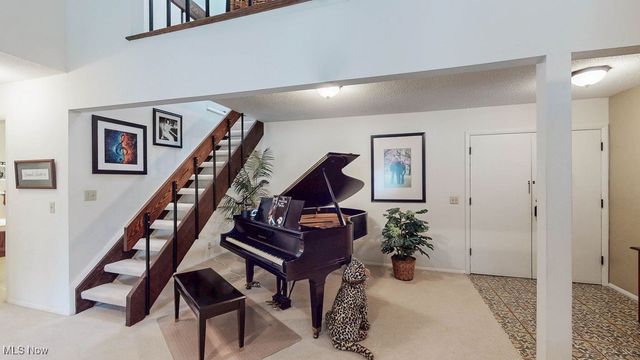 171 Court Drive 301, Fairlawn, OH 44333