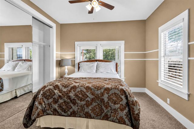 217 N Bishop ST, San Marcos, TX 78666