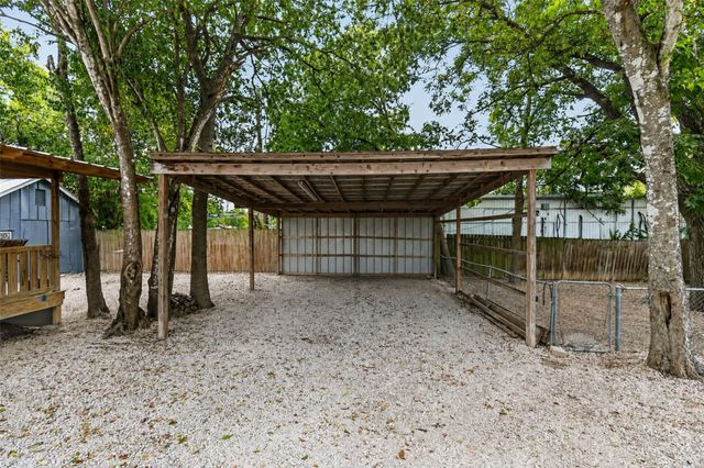 217 N Bishop ST, San Marcos, TX 78666