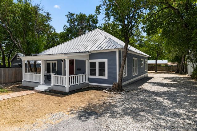 217 N Bishop ST, San Marcos, TX 78666