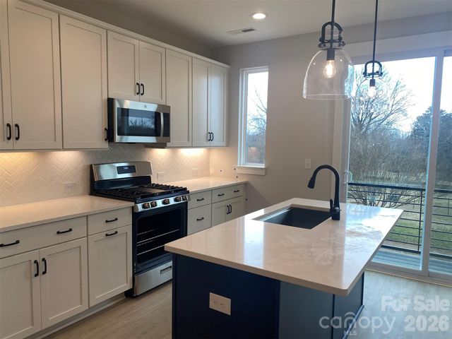 934 Callahan Street EQX1770, Charlotte, NC 28206