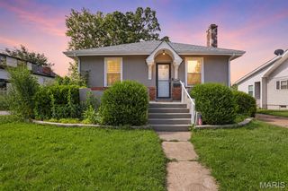 8828 Powell Avenue, St Louis, MO 63144