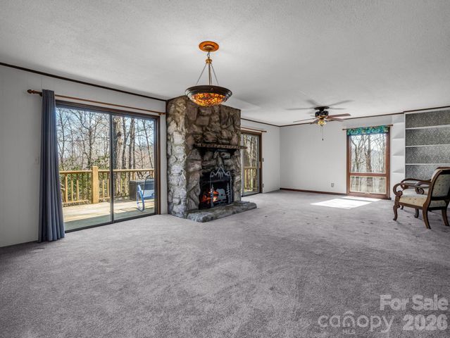 177 Tsisqua Circle, Brevard, NC 28712