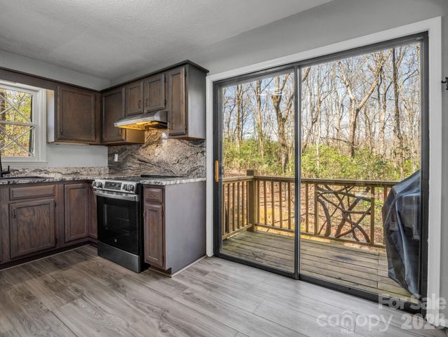 177 Tsisqua Circle, Brevard, NC 28712