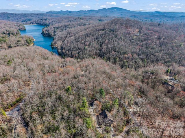 177 Tsisqua Circle, Brevard, NC 28712