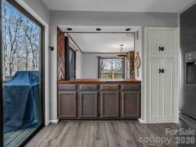 177 Tsisqua Circle, Brevard, NC 28712