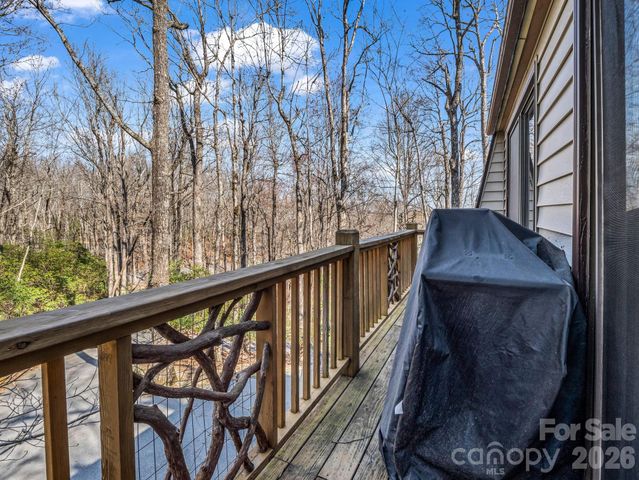 177 Tsisqua Circle, Brevard, NC 28712