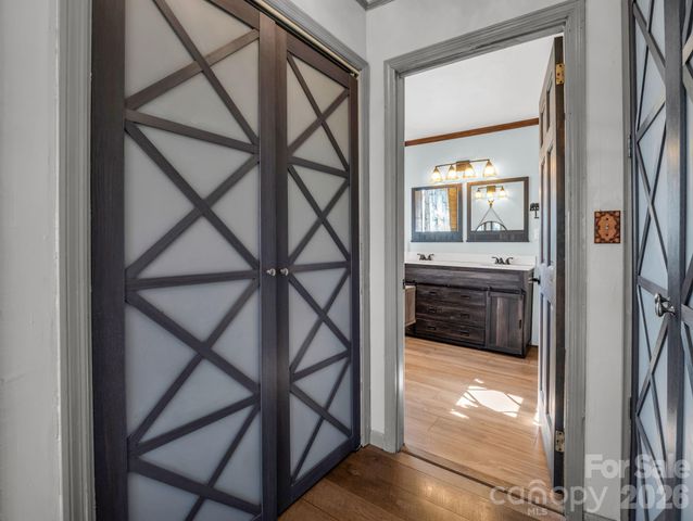 177 Tsisqua Circle, Brevard, NC 28712