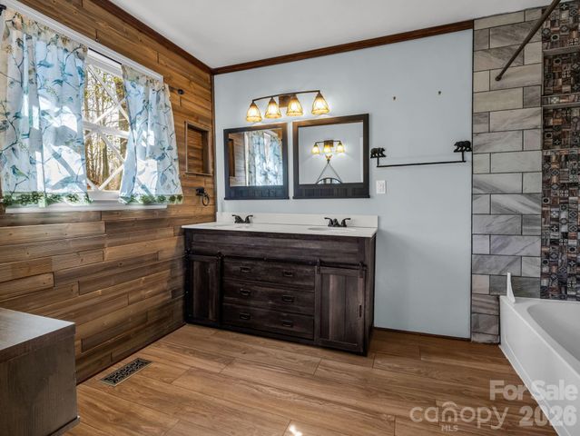 177 Tsisqua Circle, Brevard, NC 28712